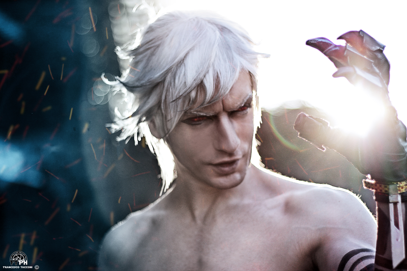 Cosplay by Leon Chiro | Photo by FTPH